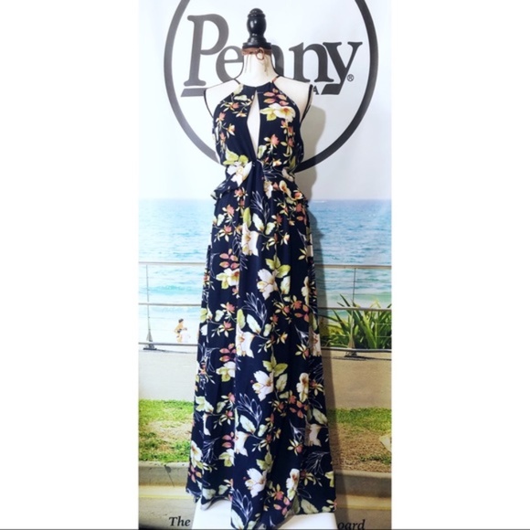 LUCY PARIS Fiji Key Hole Maxi - Picture 9 of 15
